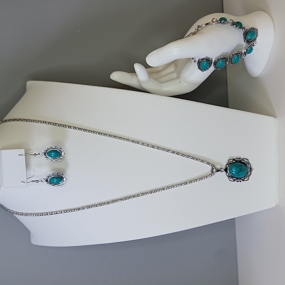 Bohemian Jewelry Set Fashion Faux Turquoise Earrings Bracelet Necklace Boho - Picture 8 of 9